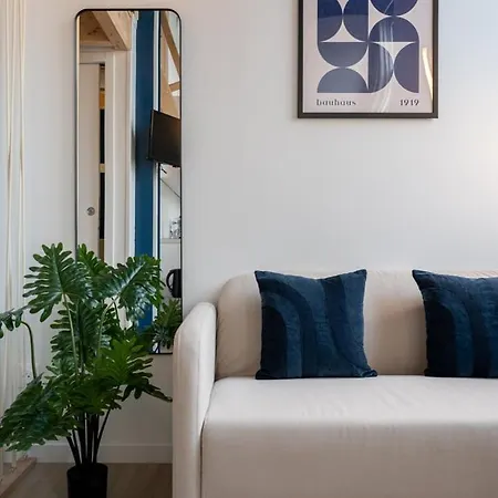 Pour Deux Personnes En Mezzanine شقة *