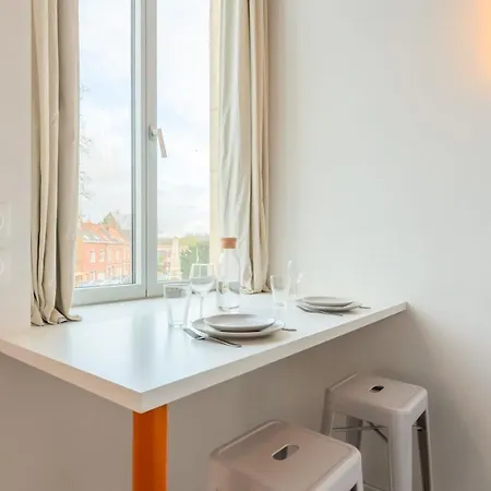 Pour Deux Personnes En Mezzanine Appartement *