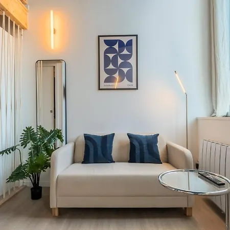 Pour Deux Personnes En Mezzanine Apartment *