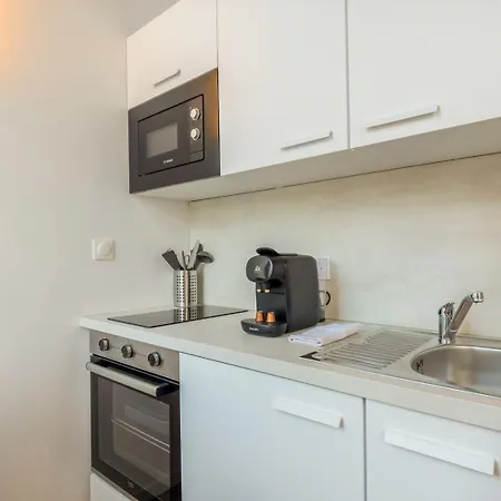 Apartment Pour Deux Personnes En Mezzanine *